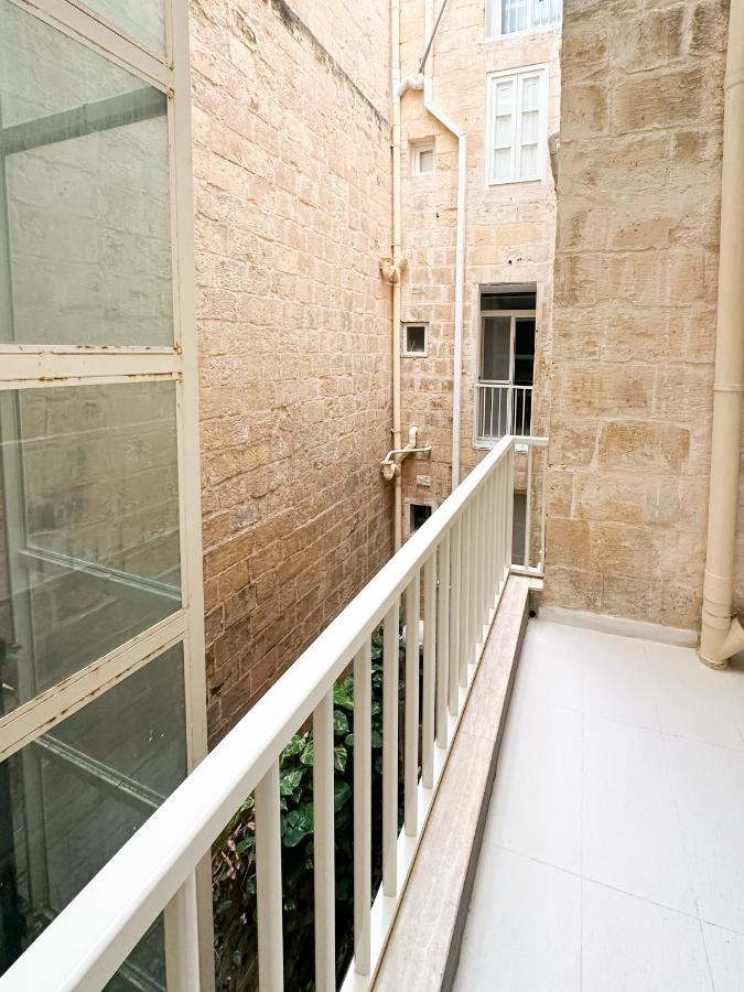 Modern Central 2Br Flat In Valletta By Arcobnb Bagian luar foto