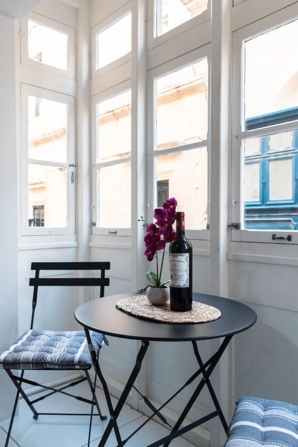 Modern Central 2Br Flat In Valletta By Arcobnb Bagian luar foto